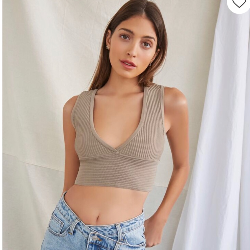 NWT Sweater-knit Forever21 XS Crop Top in Taupe